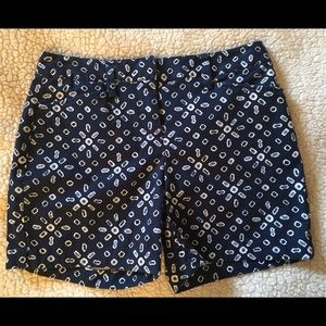 Women Lands End Navy Blue and White Shorts Size 2P